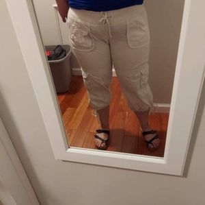 White capri cargo pants
